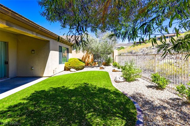 27 GLADEWATER Drive, Henderson, NV 89052