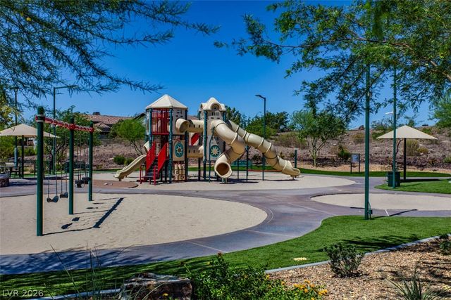 27 GLADEWATER Drive, Henderson, NV 89052