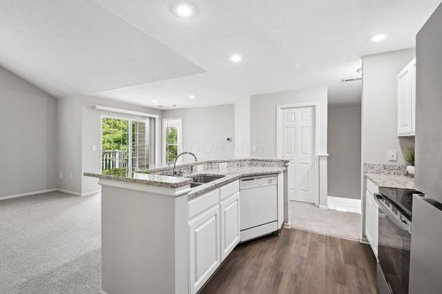 5600 Vintage Place, Dublin, OH 43016