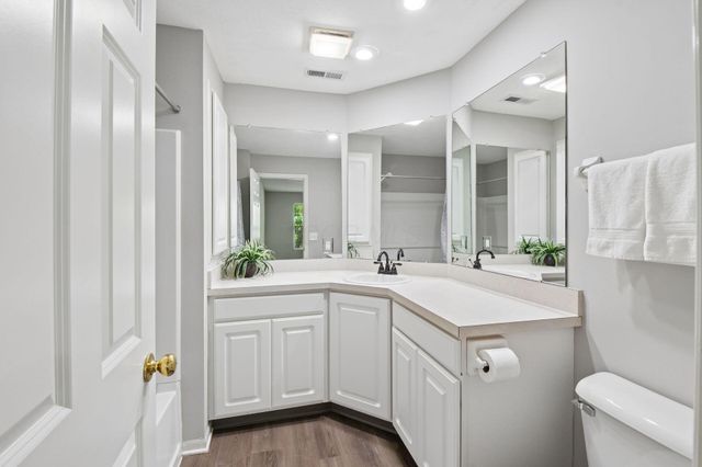 5600 Vintage Place, Dublin, OH 43016