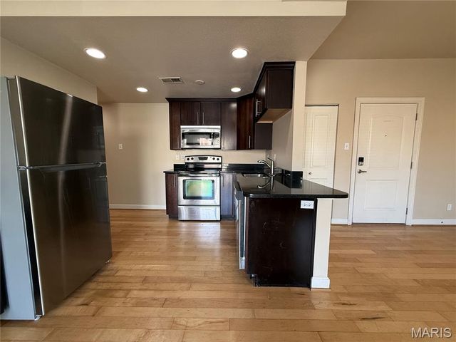 5621 Pershing Avenue 13, St Louis, MO 63112