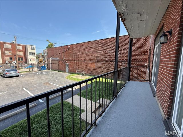 5621 Pershing Avenue 13, St Louis, MO 63112