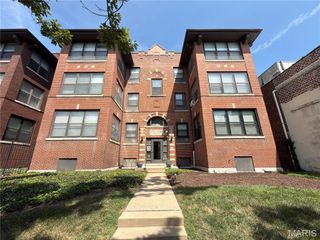 5621 Pershing Avenue 13, St Louis, MO 63112