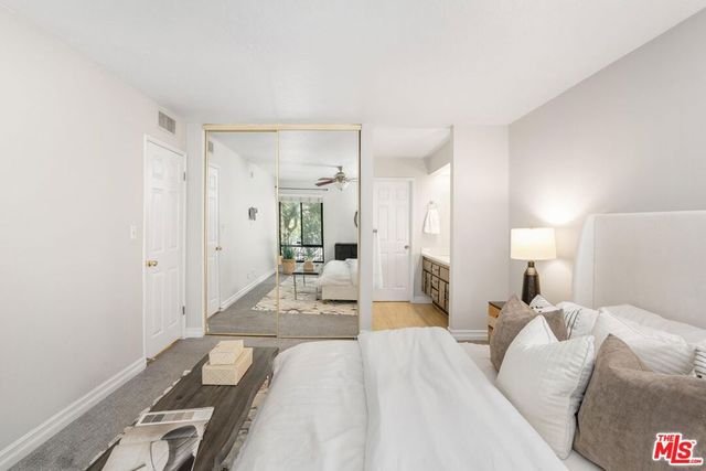 15231 Magnolia Boulevard 114, Sherman Oaks, CA 91403