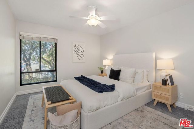15231 Magnolia Boulevard 114, Sherman Oaks, CA 91403