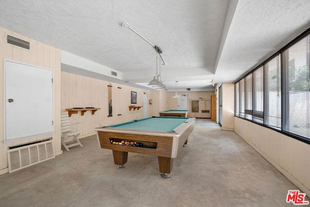 15231 Magnolia Boulevard 114, Sherman Oaks, CA 91403