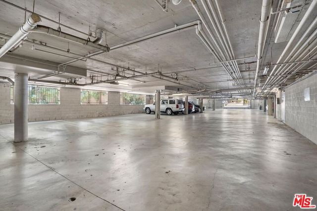 15231 Magnolia Boulevard 114, Sherman Oaks, CA 91403