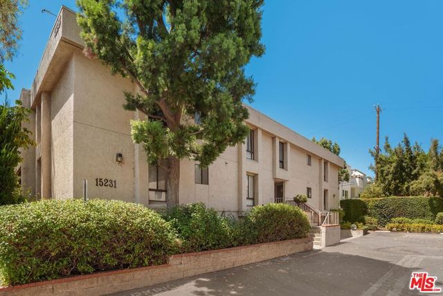 15231 Magnolia Boulevard 114, Sherman Oaks, CA 91403
