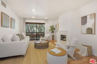 15231 Magnolia Boulevard 114, Sherman Oaks, CA 91403