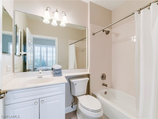 9540 Cypress Hammock CIR 101, Estero, FL 34135