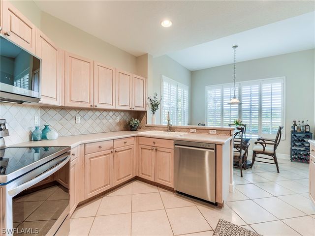 9540 Cypress Hammock CIR 101, Estero, FL 34135