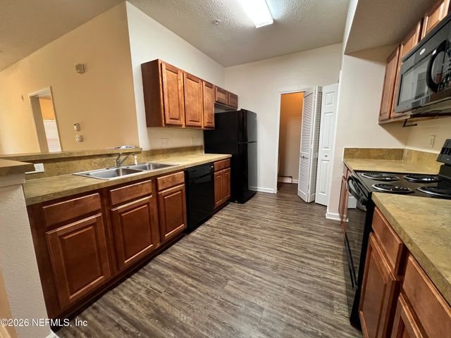 3620 KIRKPATRICK Circle 4, Jacksonville, FL 32210