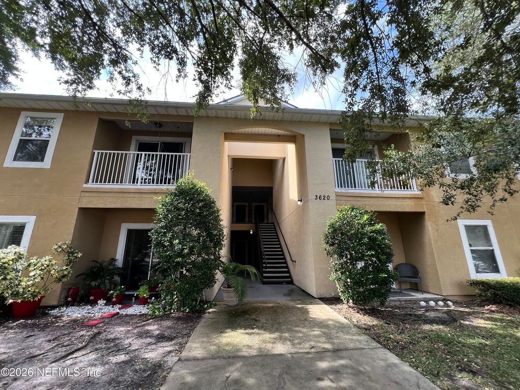 3620 KIRKPATRICK Circle 4, Jacksonville, FL 32210