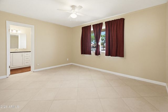 11002 W CONNECTICUT Avenue, Sun City, AZ 85351