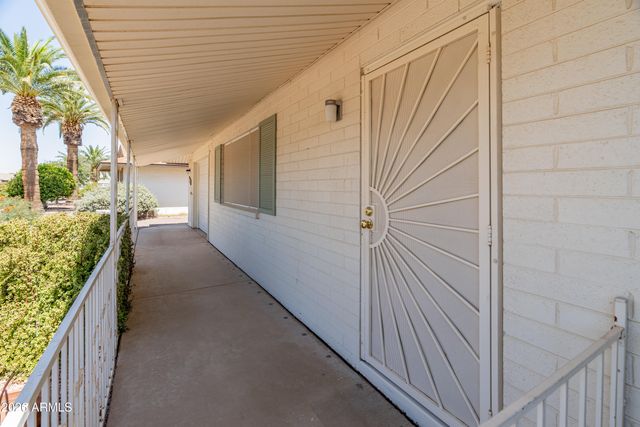 11002 W CONNECTICUT Avenue, Sun City, AZ 85351