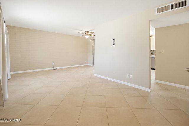 11002 W CONNECTICUT Avenue, Sun City, AZ 85351