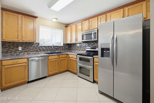 11002 W CONNECTICUT Avenue, Sun City, AZ 85351
