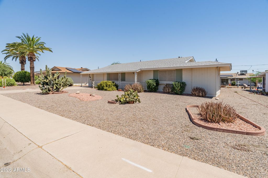 11002 W CONNECTICUT Avenue, Sun City, AZ 85351