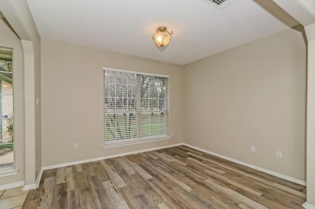 6333 La Mesa ST, Leander, TX 78645