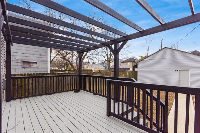 557 E Gates Street, Columbus, OH 43206