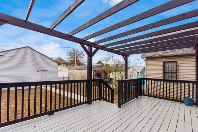 557 E Gates Street, Columbus, OH 43206