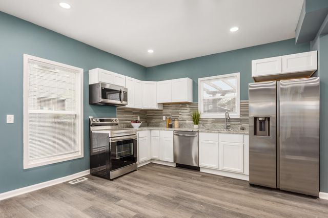 557 E Gates Street, Columbus, OH 43206