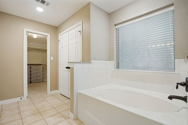 6630 Meadow Ridge Circle, Nevada, TX 75173