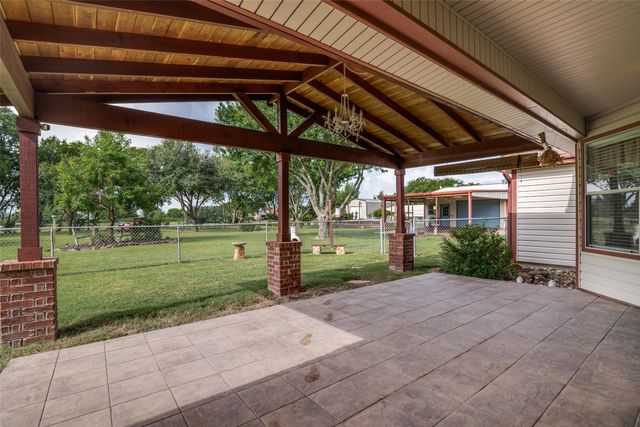 6630 Meadow Ridge Circle, Nevada, TX 75173