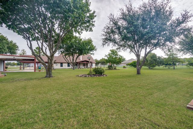 6630 Meadow Ridge Circle, Nevada, TX 75173