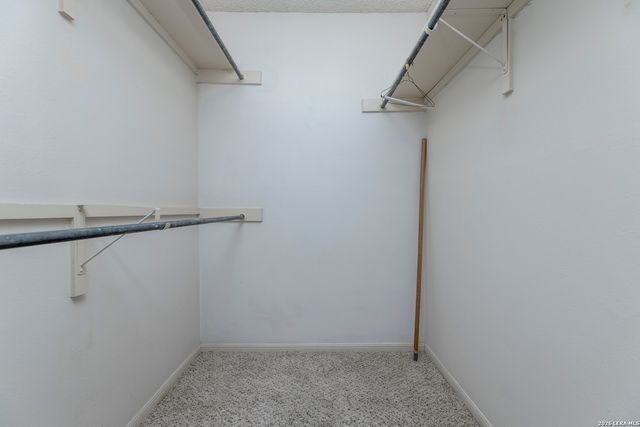 11843 Braesview Apt 913, San Antonio, TX 78213
