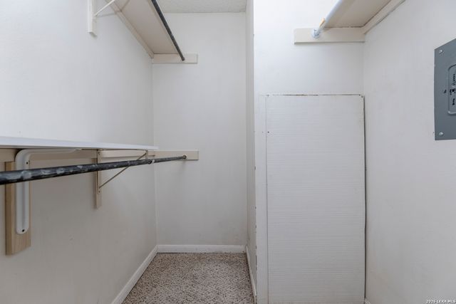 11843 Braesview Apt 913, San Antonio, TX 78213