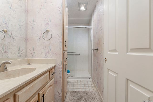 11843 Braesview Apt 913, San Antonio, TX 78213