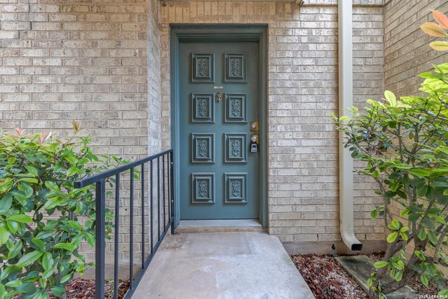 11843 Braesview Apt 913, San Antonio, TX 78213