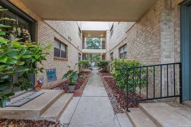 11843 Braesview Apt 913, San Antonio, TX 78213