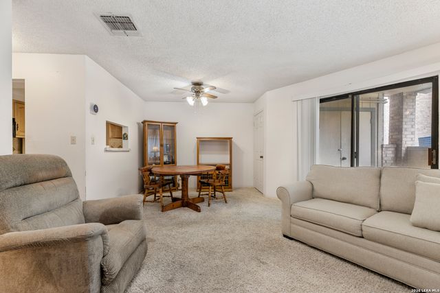 11843 Braesview Apt 913, San Antonio, TX 78213