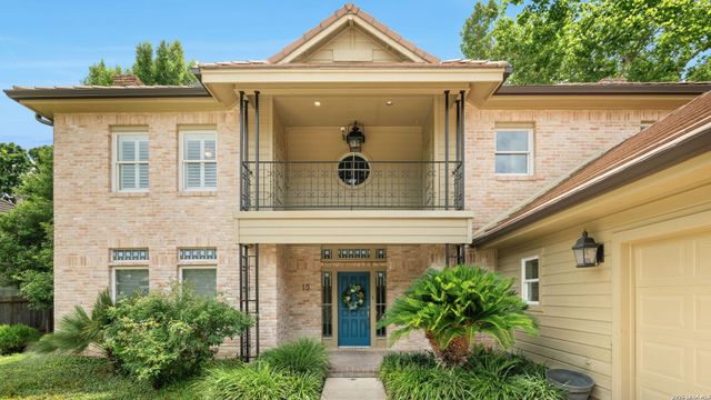 15 Granburg Cir, San Antonio, TX 78218