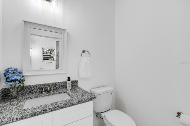 808 W LOWRY LANE, Tampa, FL 33604