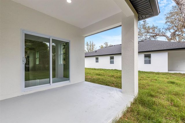 808 W LOWRY LANE, Tampa, FL 33604