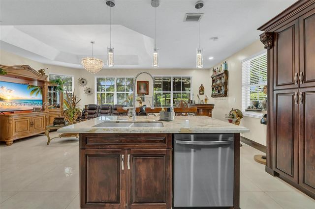 3806 SW 166th Ave, Miramar, FL 33027