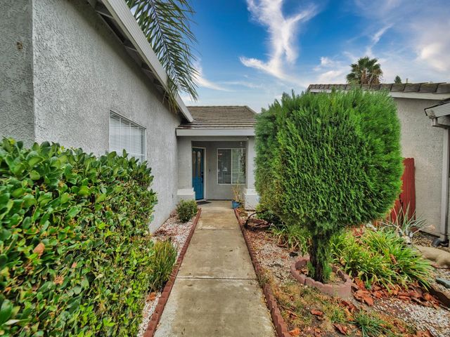 4910 Hearthwood Ct, Stockton, CA 95206