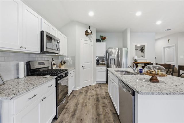 8104 Kelsey Ln Lane, Iowa, LA 70647