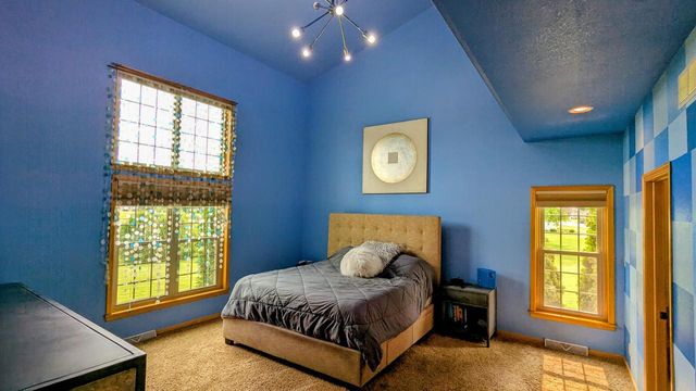 N100W17560 Whitetail Run, Germantown, WI 53022