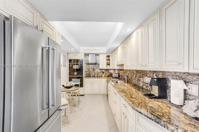 3546 S Ocean Blvd 918, South Palm Beach, FL 33480