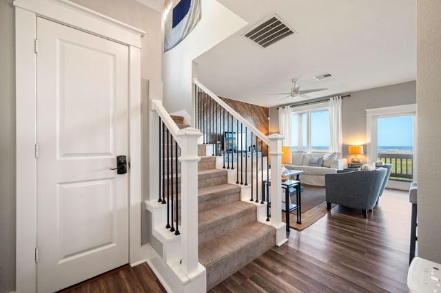 4223 King Rail Circle, Galveston, TX 77554