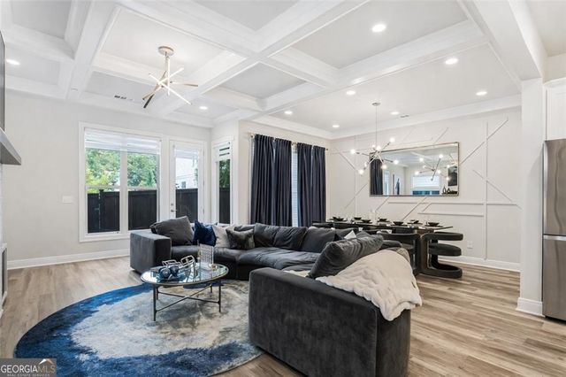 120 Via Roma, Woodstock, GA 30188