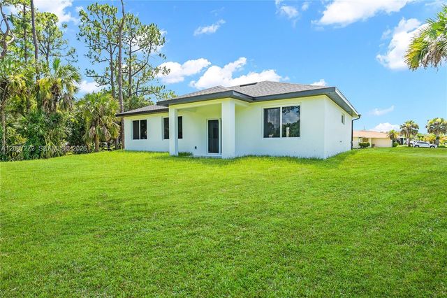 718 718 Robert Avenue, Lehigh Acres, FL 33936