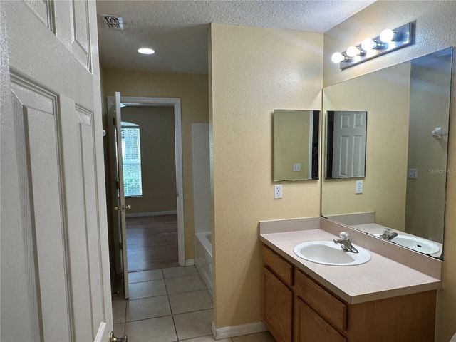 1105 HILLMOUNT DRIVE, Minneola, FL 34715