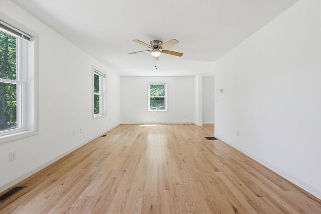 70 2nd NH Turnpike, Antrim, NH 03440