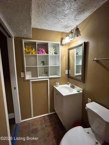7705 Kenbrook Pl, Louisville, KY 40258