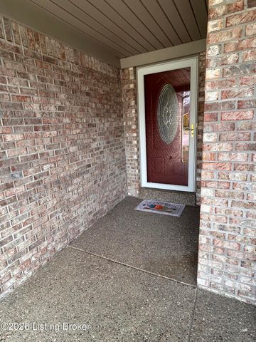 7705 Kenbrook Pl, Louisville, KY 40258